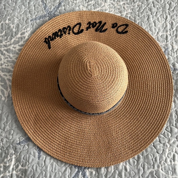 Embroidered Beach Hat Sun - DO NOT DISTURB - Picture 3 of 4